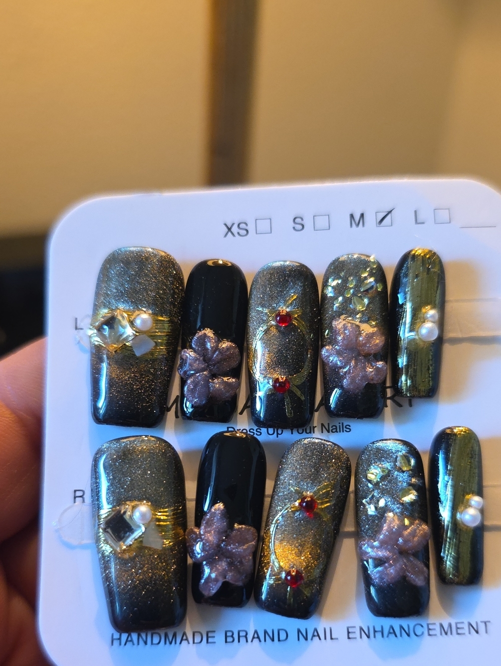 Handmade Black & Gold Floral Press-On Nail Size Med